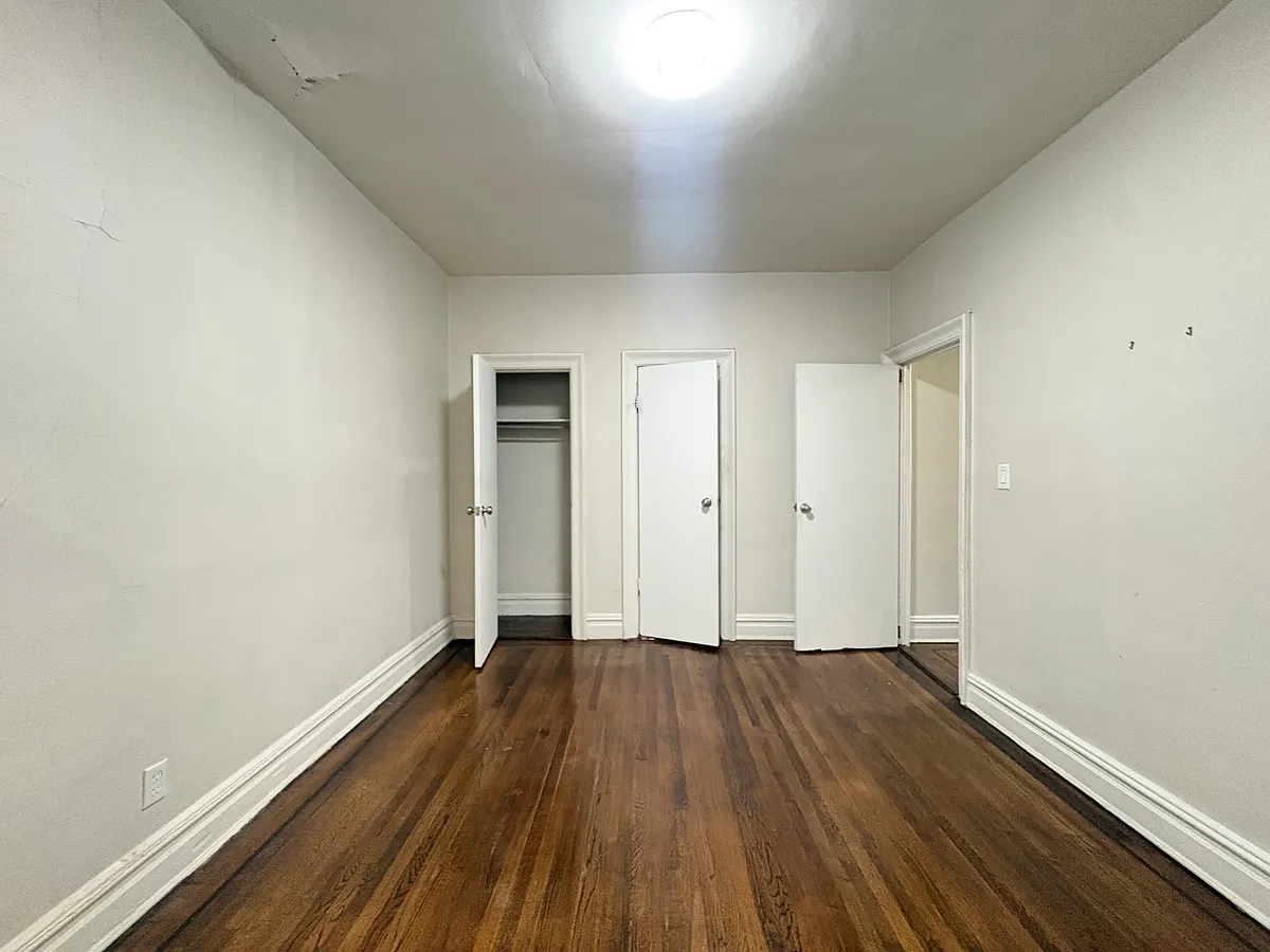Building Photo - 20 Kensington Ave #1B