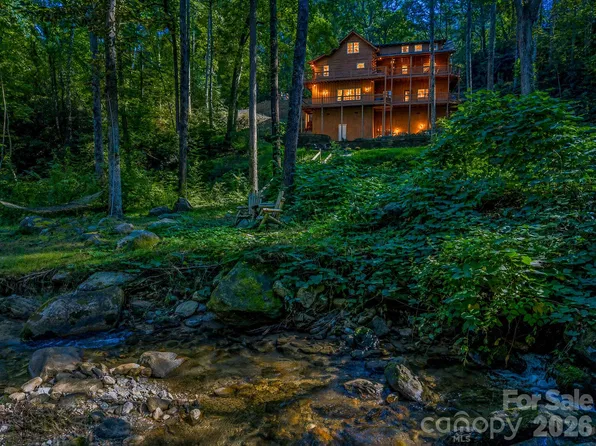 127 Cattail Rd, Lake Lure, NC 28746
