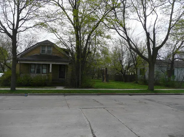 4611 West Stark Street, Milwaukee, WI 53218