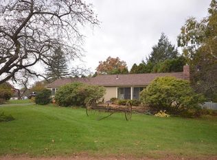 97 Van Meter Dr, Amherst, MA 01002