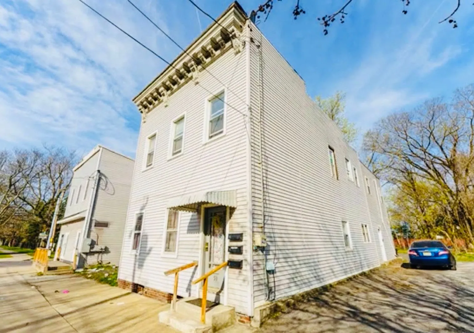 PM 59 Ontario St — Photo 2