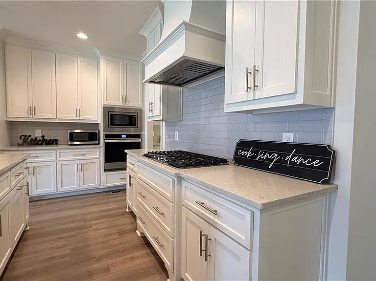 227 Nash St — Photo 11