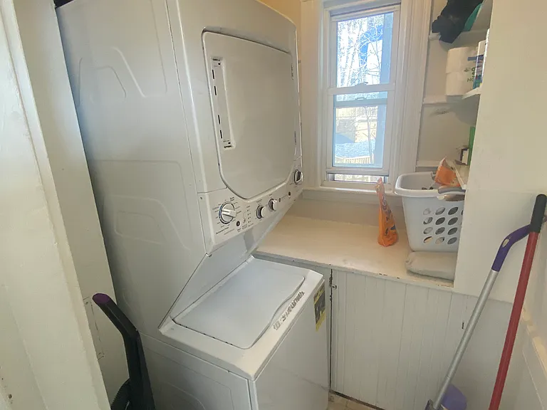 15 Rowell St #3 — Photo 7