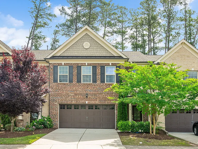 329 Castle Rock Ln — Photo 1