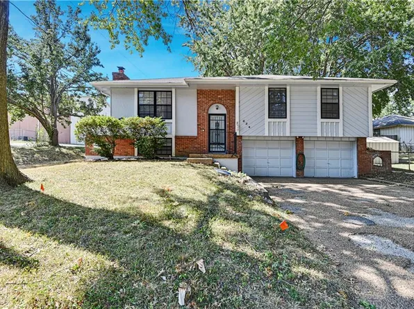 624 N Jennings Rd, Independence, MO 64056