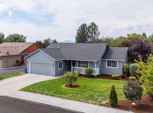 2655 NW 15th St, Redmond, OR 97756