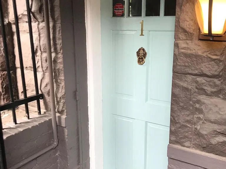 828 D St SE #1 — Photo 11