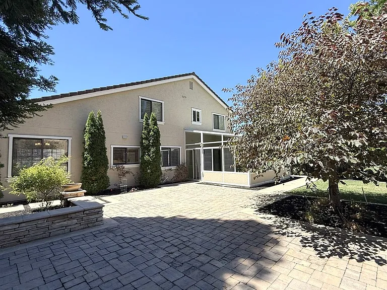 1040 Hill Meadow Pl — Photo 49