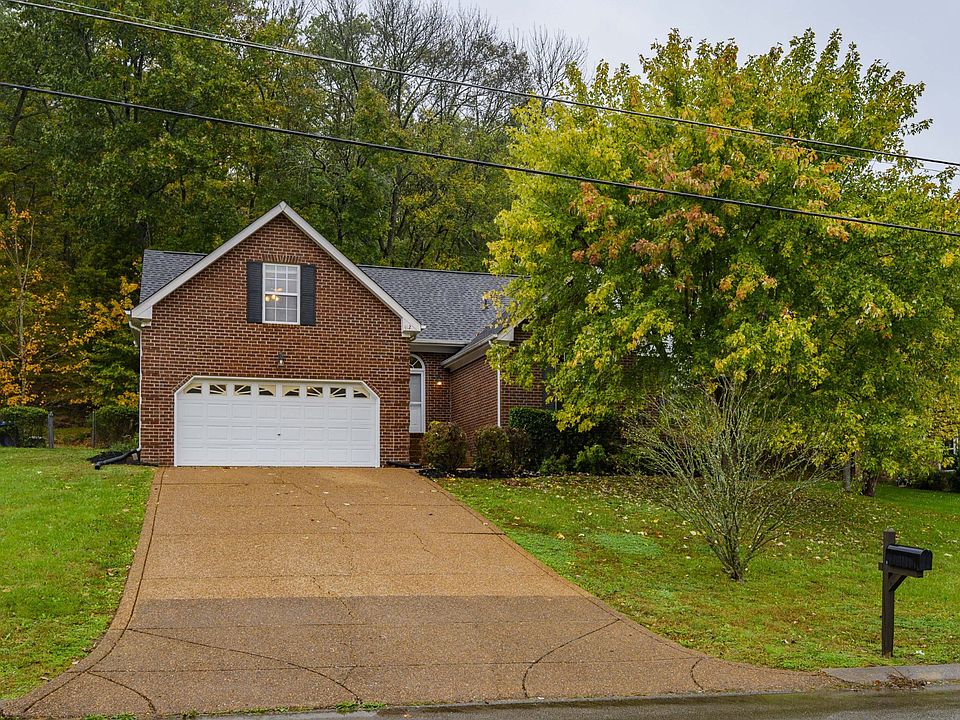 1st image of 412 Spring Hill Dr