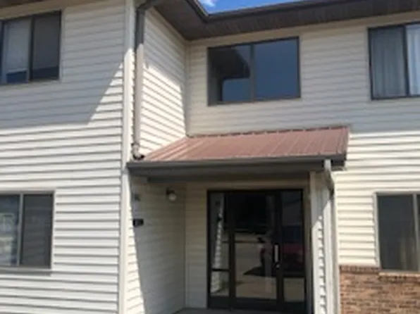 1012 Elm St, Vermillion, SD 57069