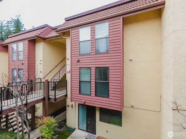 1775 W Sunn Fjord Lane #A-10, Bremerton, WA 98312