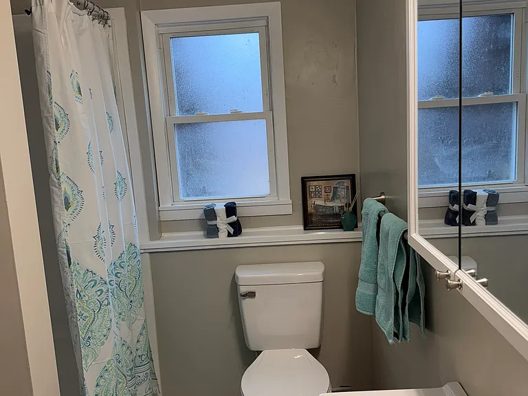 1680 N Oakcrest Ave — Photo 12