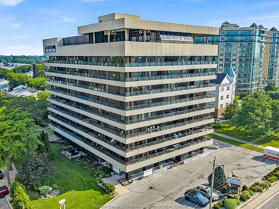 2nd image of 5125 Riverside Dr E #202