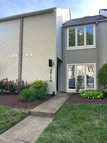 2716 Schooner Ct Photo 1