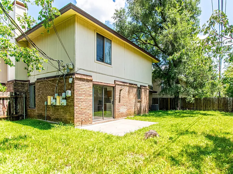 8517 Fathom Cir #B — Photo 13