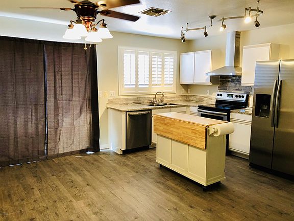 9DA4F71E-8158-4BD1-87D5-AD1933CDB56D