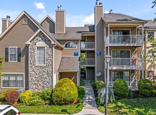 10 Lear Ct, East Brunswick, NJ 08816