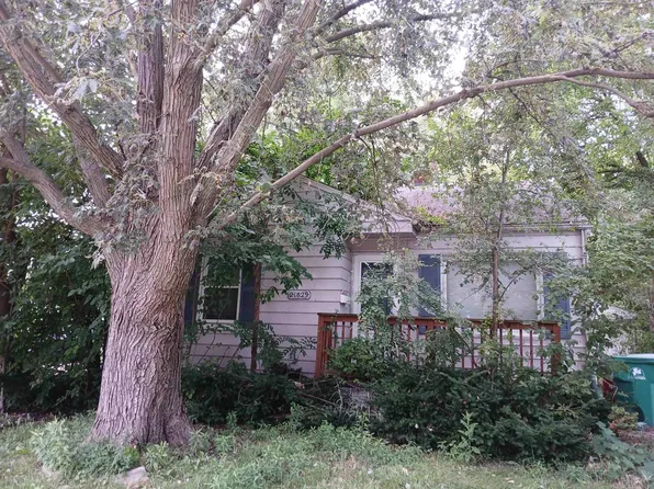 21829 Shakespeare Ave, Eastpointe, MI 48021