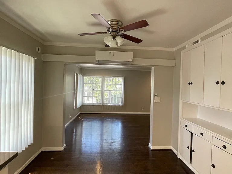 2237 N St #B — Photo 8