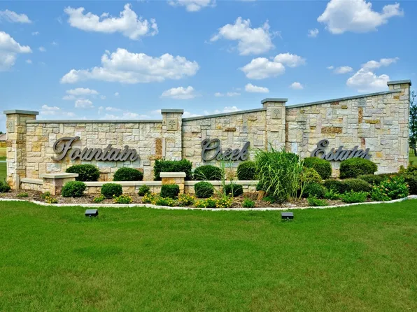 1055 Alexis Dr, Pottsboro, TX 75076