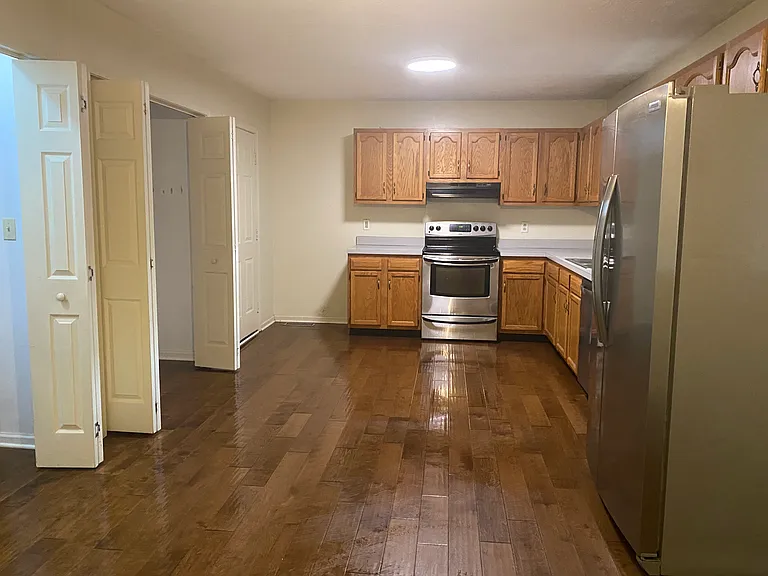 1233 Berdine Way — Photo 10