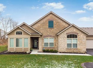 512 Stoneshire Loop, Pataskala, OH 43062