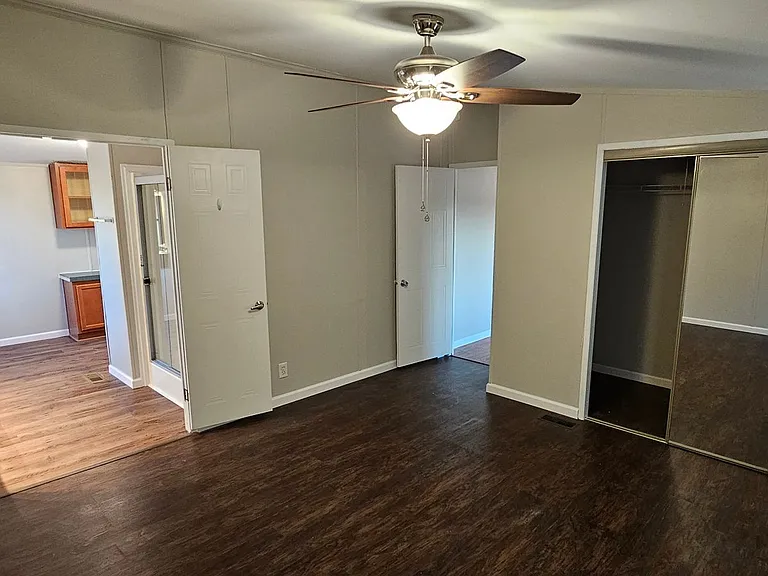 114 Pittman Rd — Photo 19
