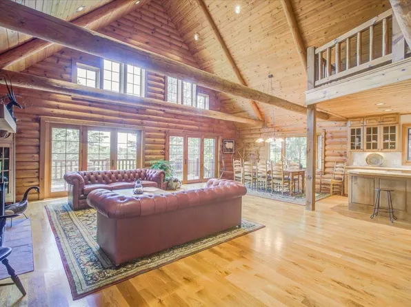 624 Swedish Mission Rd, River Falls, WI 54022