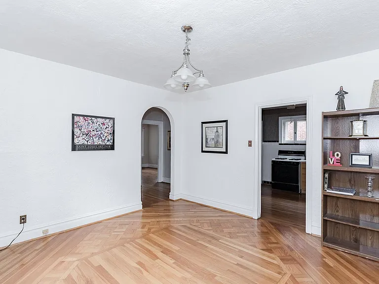 7319 Lindell Blvd #1 — Photo 22