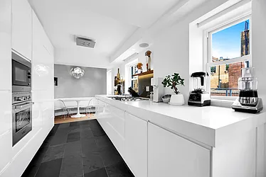 Rented by Bond New York