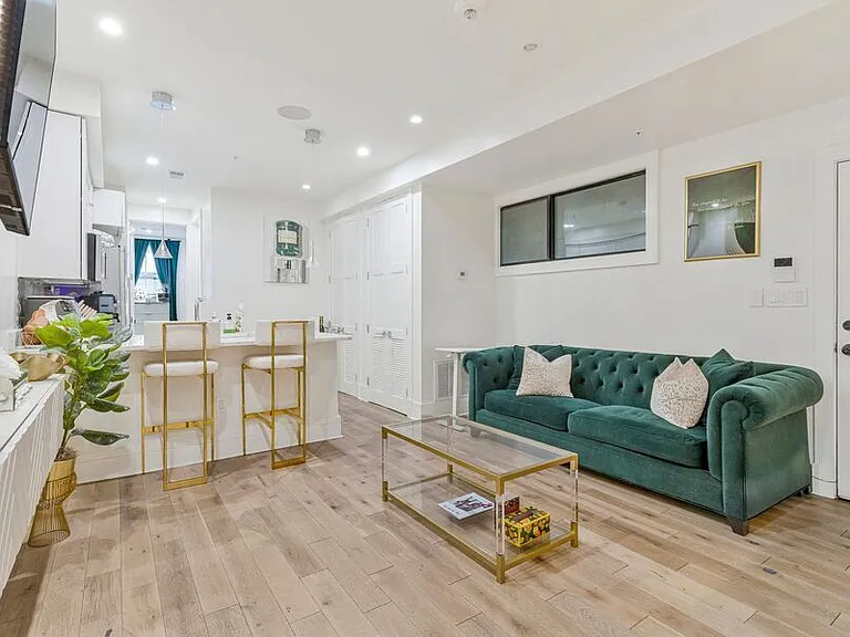 820 Kennedy St NW #2 — Photo 5