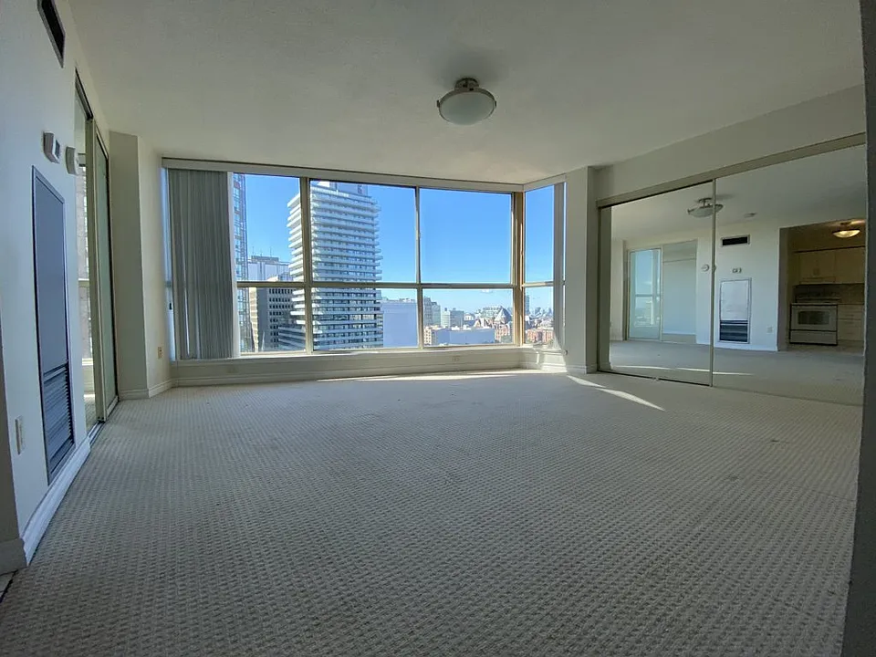 1055 Bay St #1910