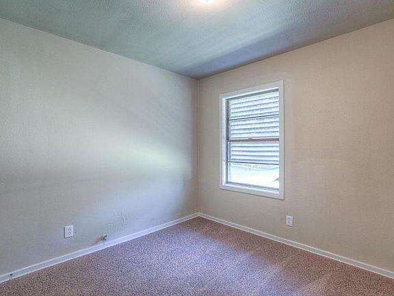3rd image of 7305 Heron Ln
