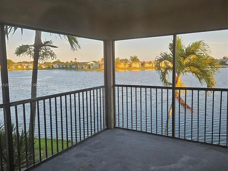 800 Independence Dr #800L — Photo 8