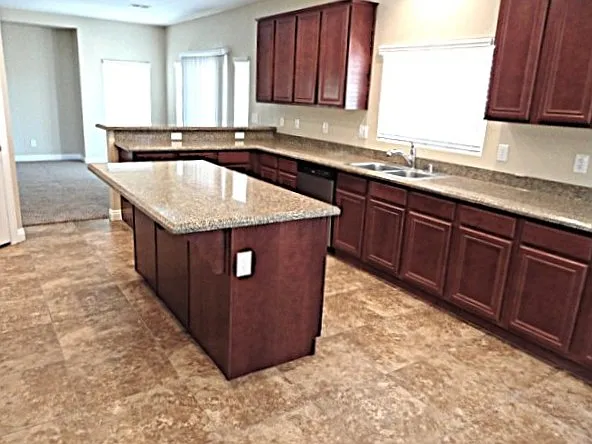 2884 Gables Vale Ct — Photo 2