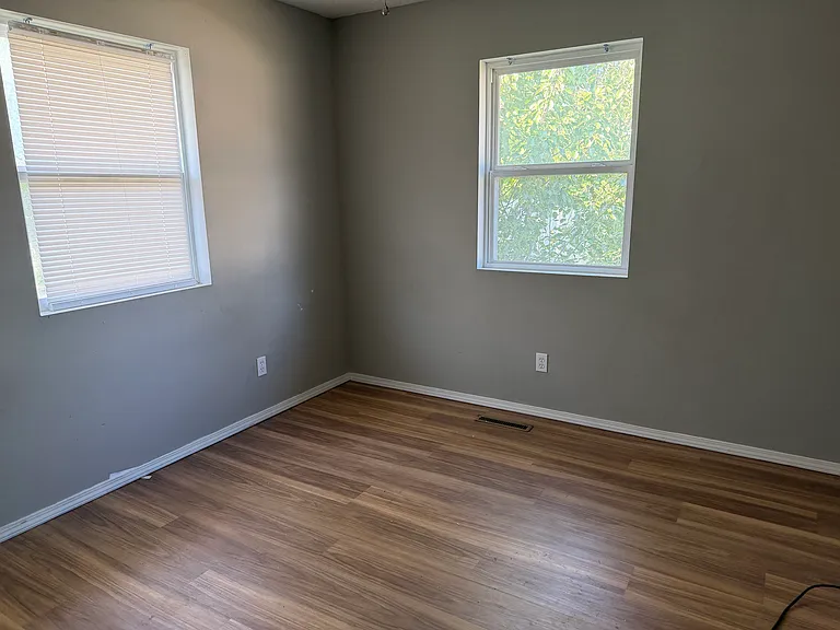 131 S Saint Louis Ave #129 — Photo 8