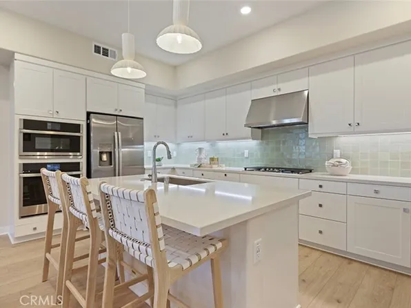 445 Mulligan, Irvine, CA 92618