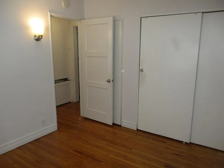 1240 S Marengo Ave #2 — Photo 7