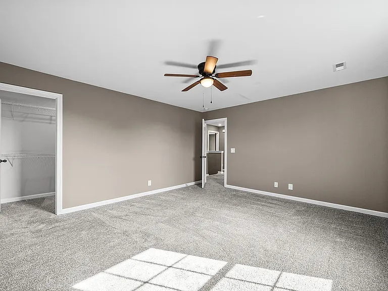 Bedroom 2 15'x16'