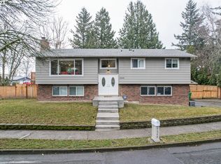 21548 SE Main St, Gresham, OR 97030