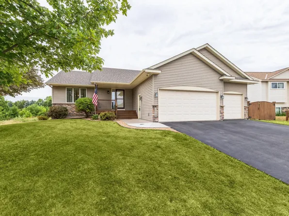 31758 Newport Curv, Lindstrom, MN 55045
