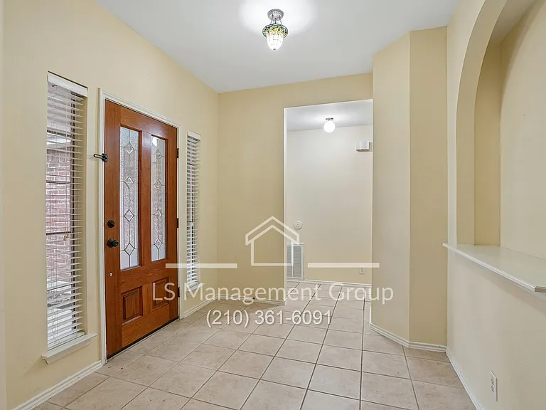 14343 Markham Gln — Photo 7