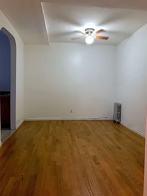 Rented by Capri Jet Realty Corp | media 14