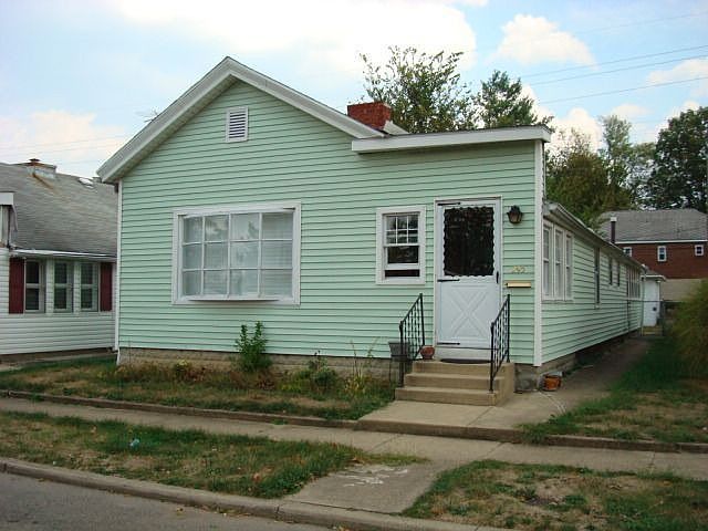 1st image of 295 Vine St