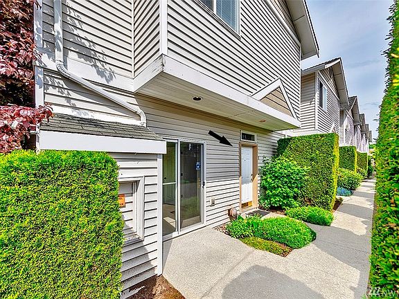 3rd image of 4119 156th St SW APT 1