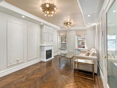 225 E 47th St APT 1B, Manhattan, NY, 10017