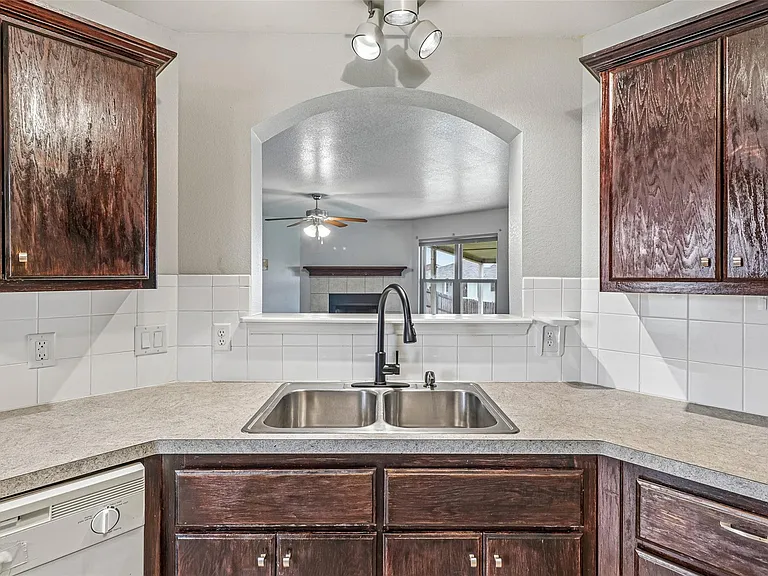 1309 Marlee Cir — Photo 13
