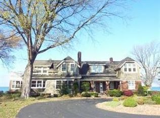 448 Lake Shore Dr W, Dunkirk, NY 14048