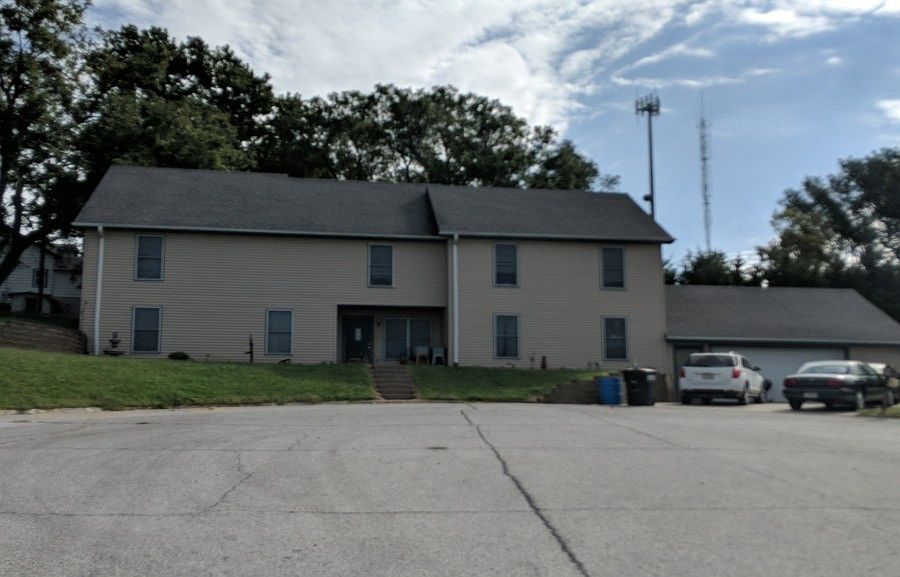 1st image of 135 Timberlane Cir