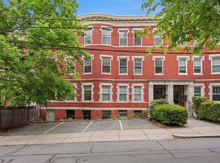12 Colbourne Cres #2, Brookline, MA 02445